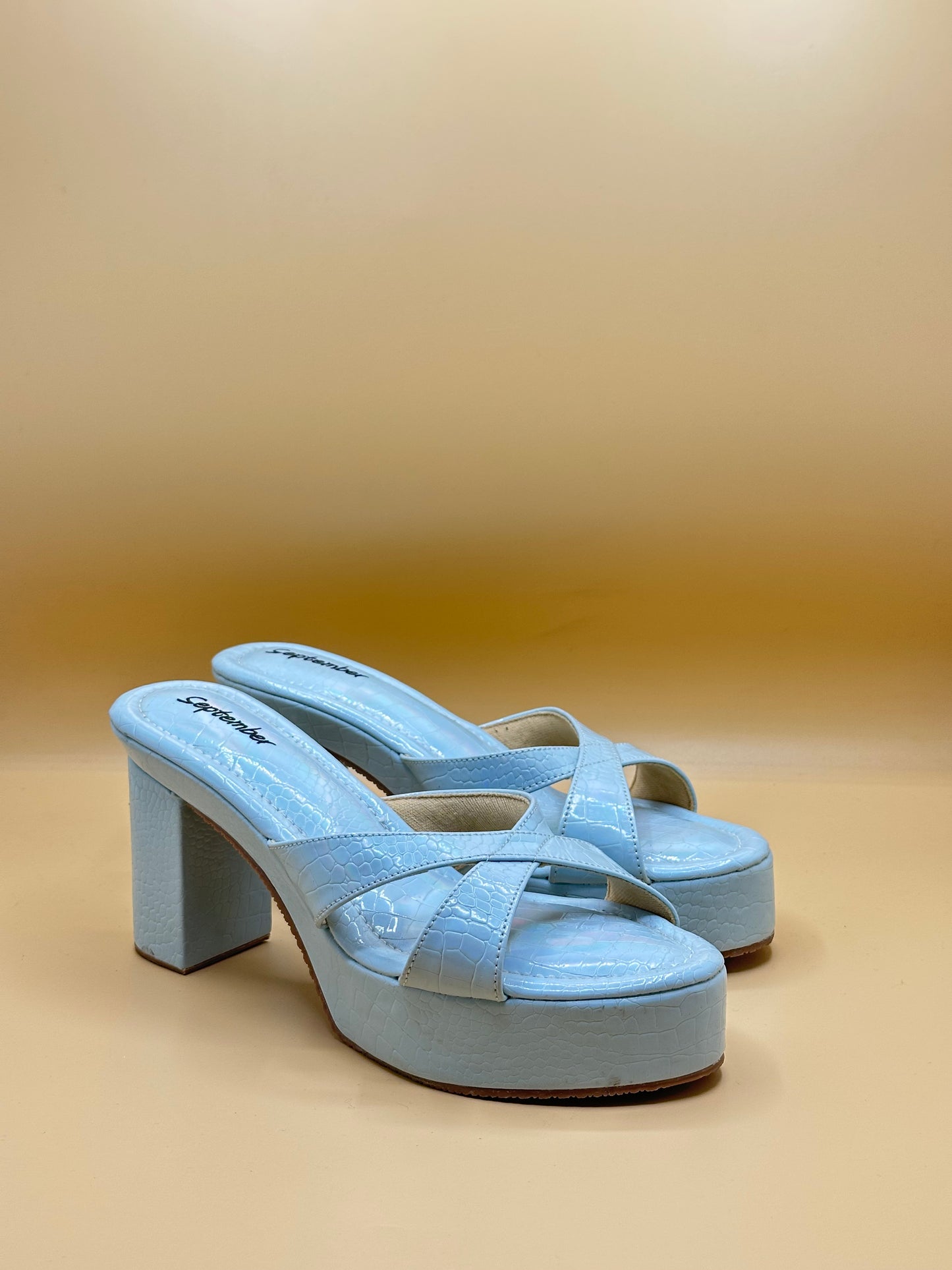 Ice blue rise-37