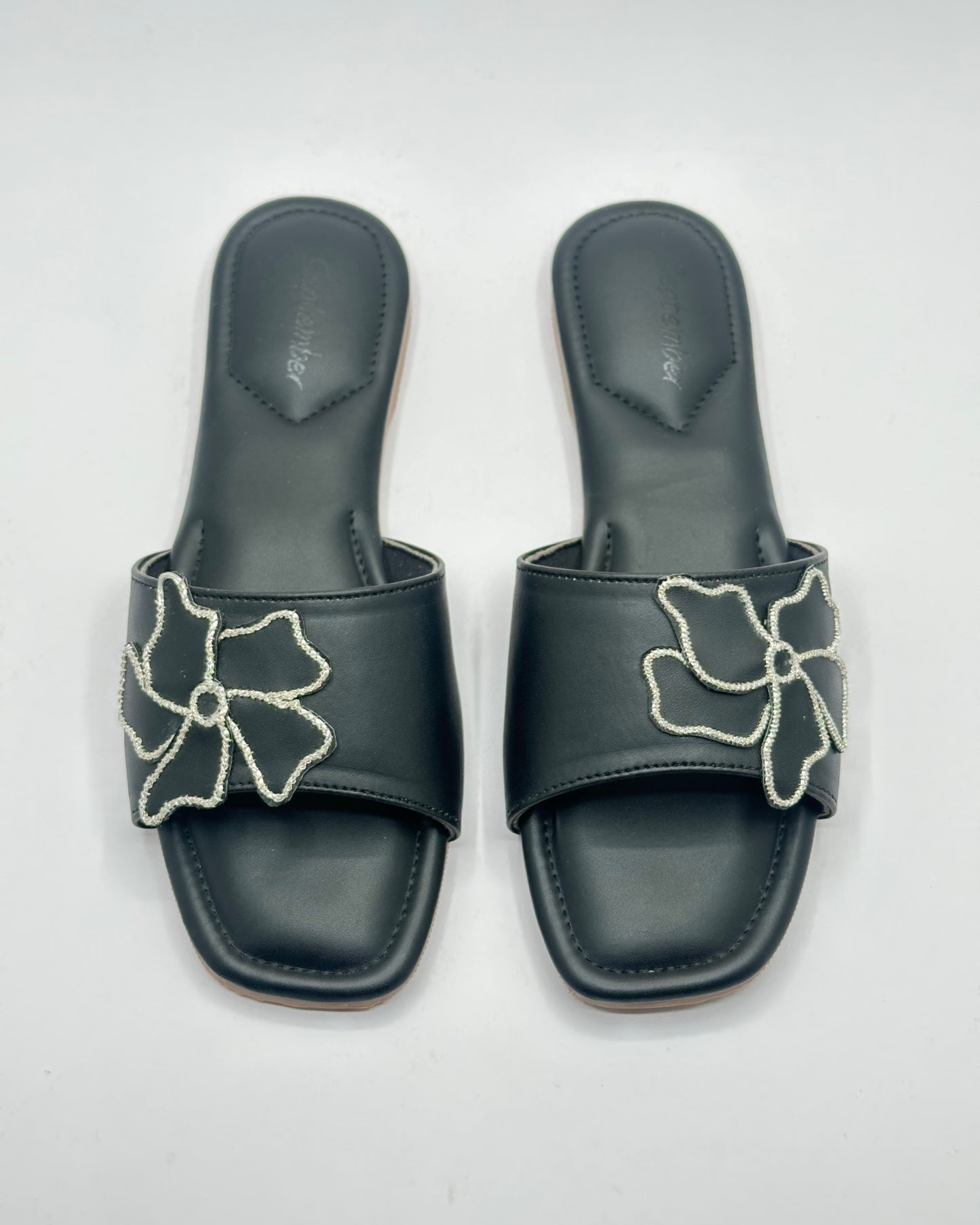 City lights stroll-Black flats