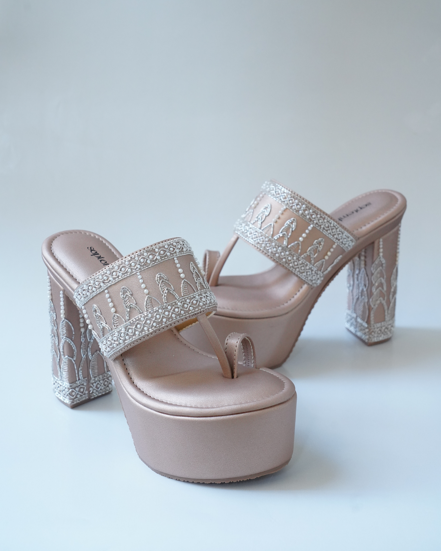 Stroll in paradise - Rose gold