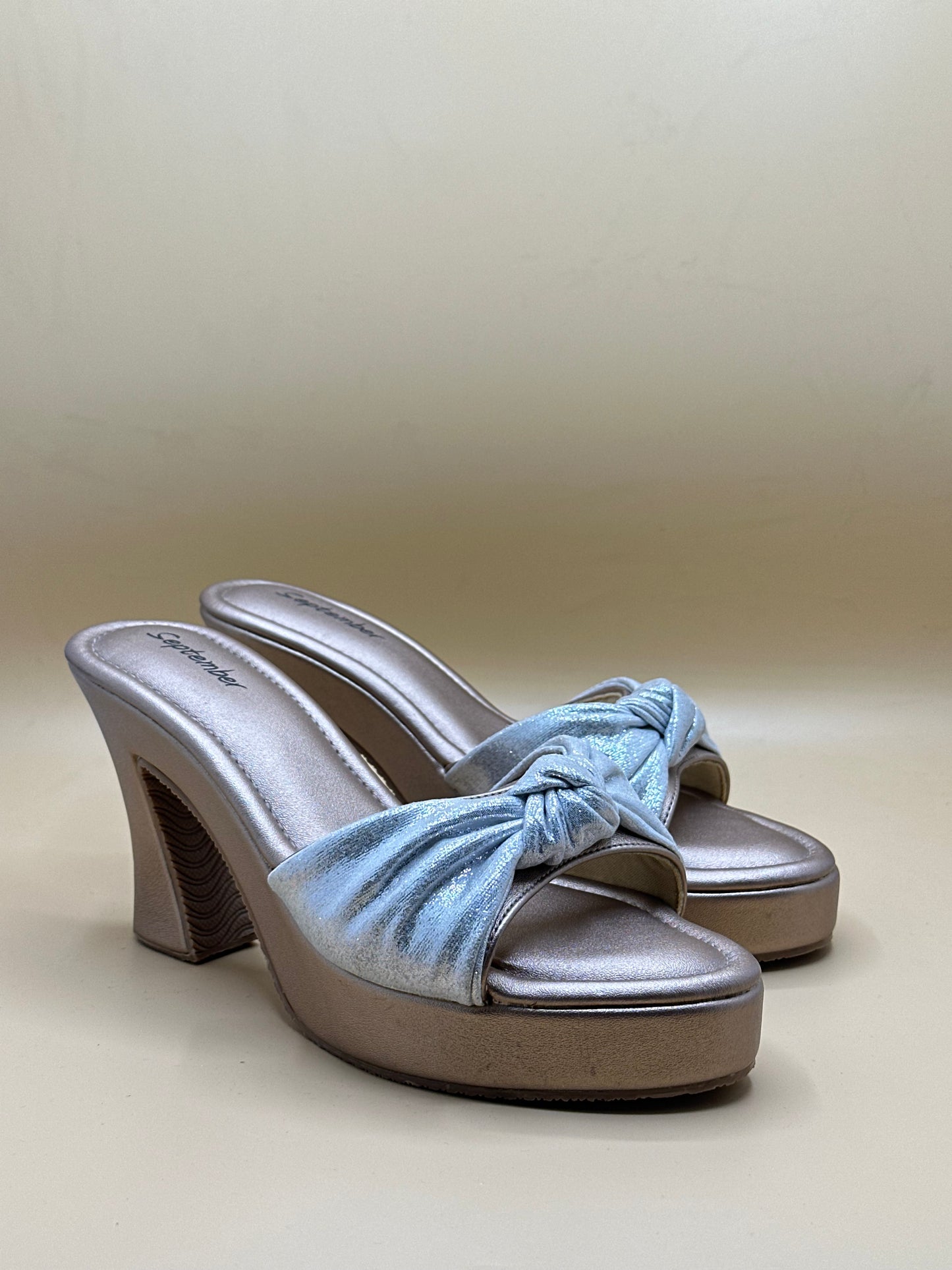 Knotty affair-Metallic-38