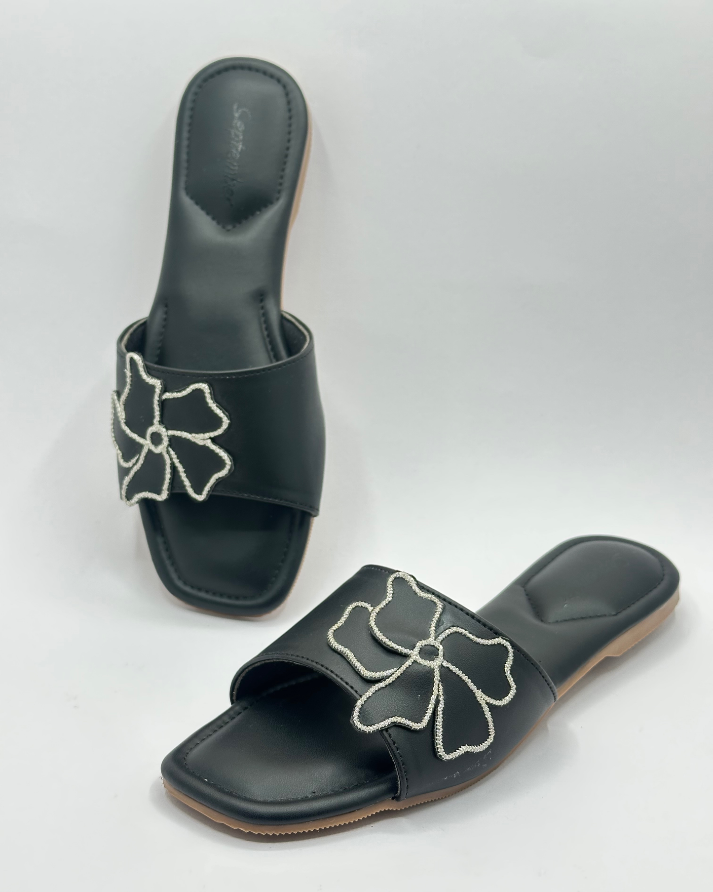 City lights stroll-Black flats