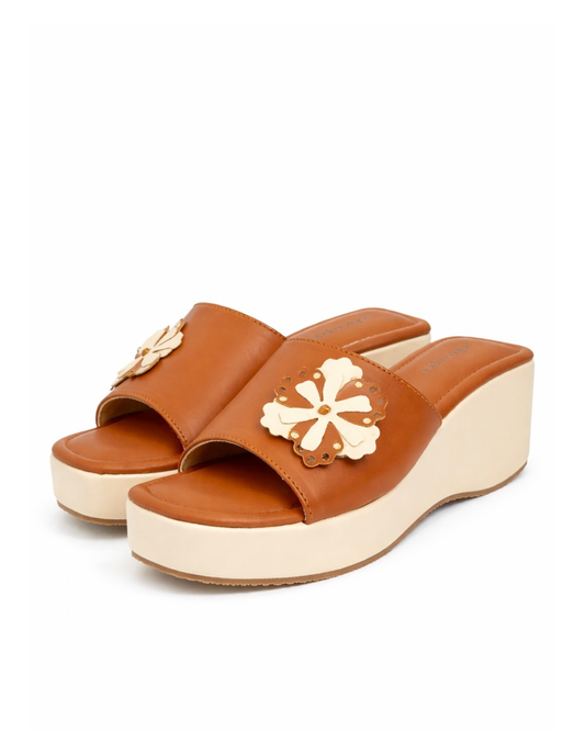 Roselle Tan Wedge