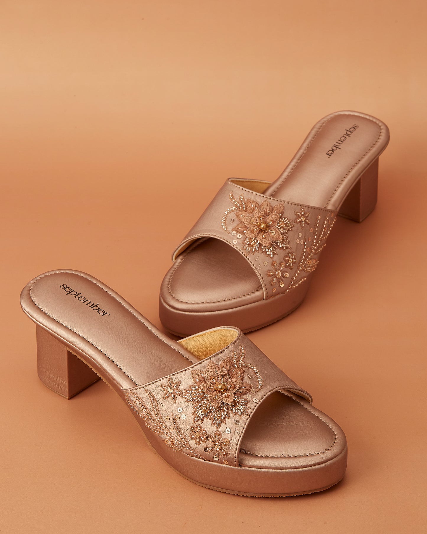 Aurora Glow (Rose Gold)