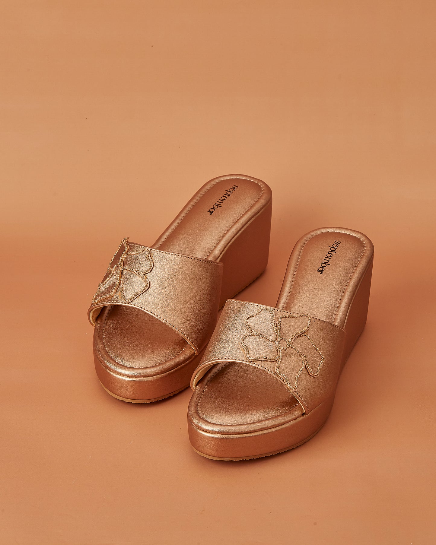 City Lights Stroll (Rose Gold)